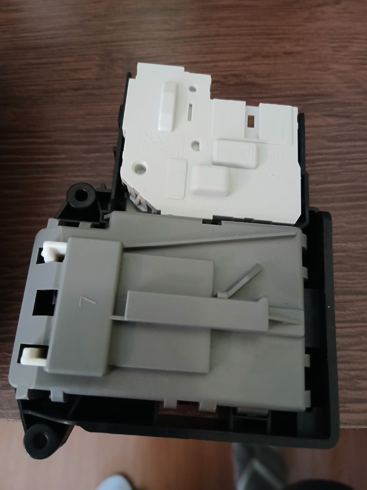 Antes - Front Load - Trava de Porta
